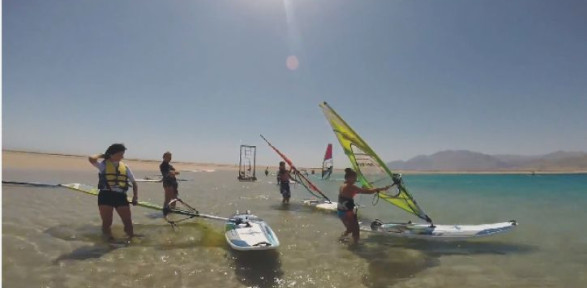 Kursanci SURFSKI w akcji-Egipt Dahab 2014 (efekty nauki windsurfingu w Egipcie)-Windsurfing lessons